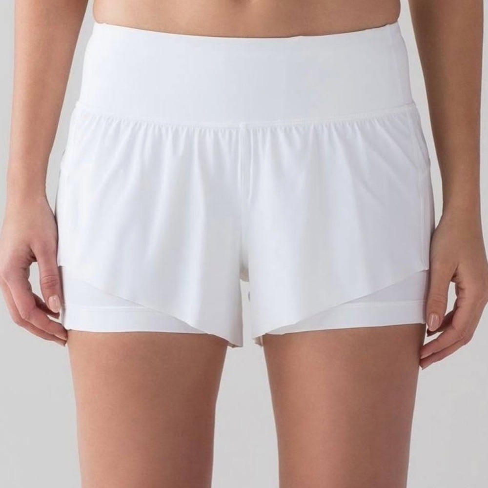 Lululemon Squad Goals Short (3.5") White